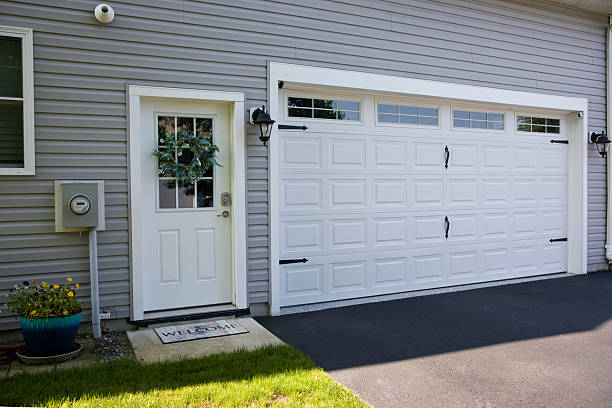 24/7 Emergency Garage Door Panel Replacement experts in Montvale, NJ